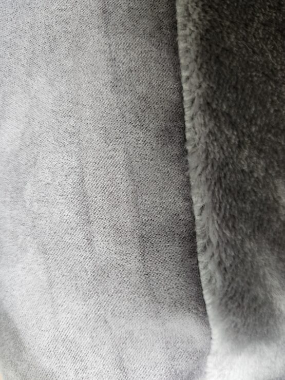 Deluxe Cosy Dog Cave - Image 3